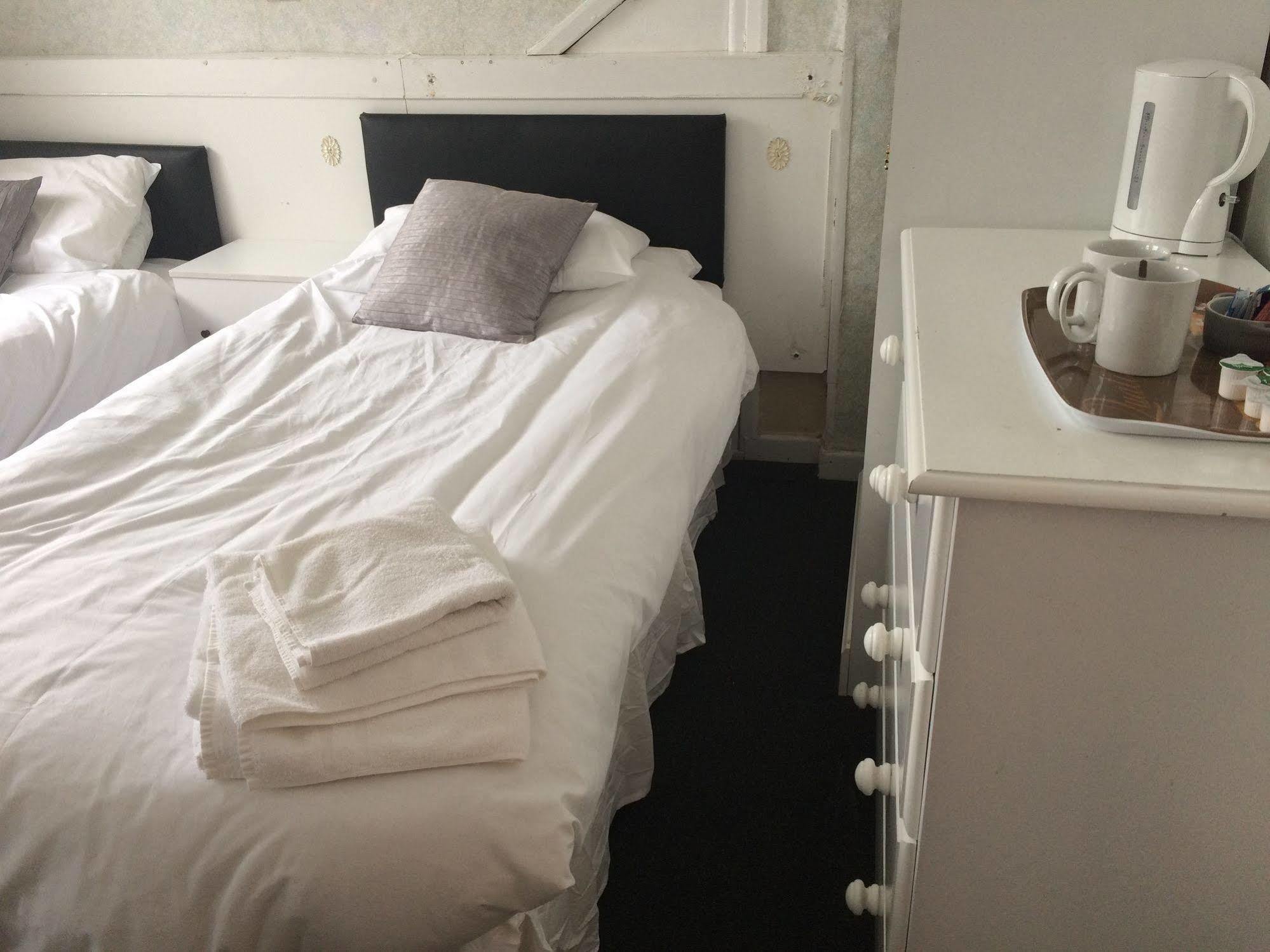 페인턴 St Weonards B&B 외부 사진