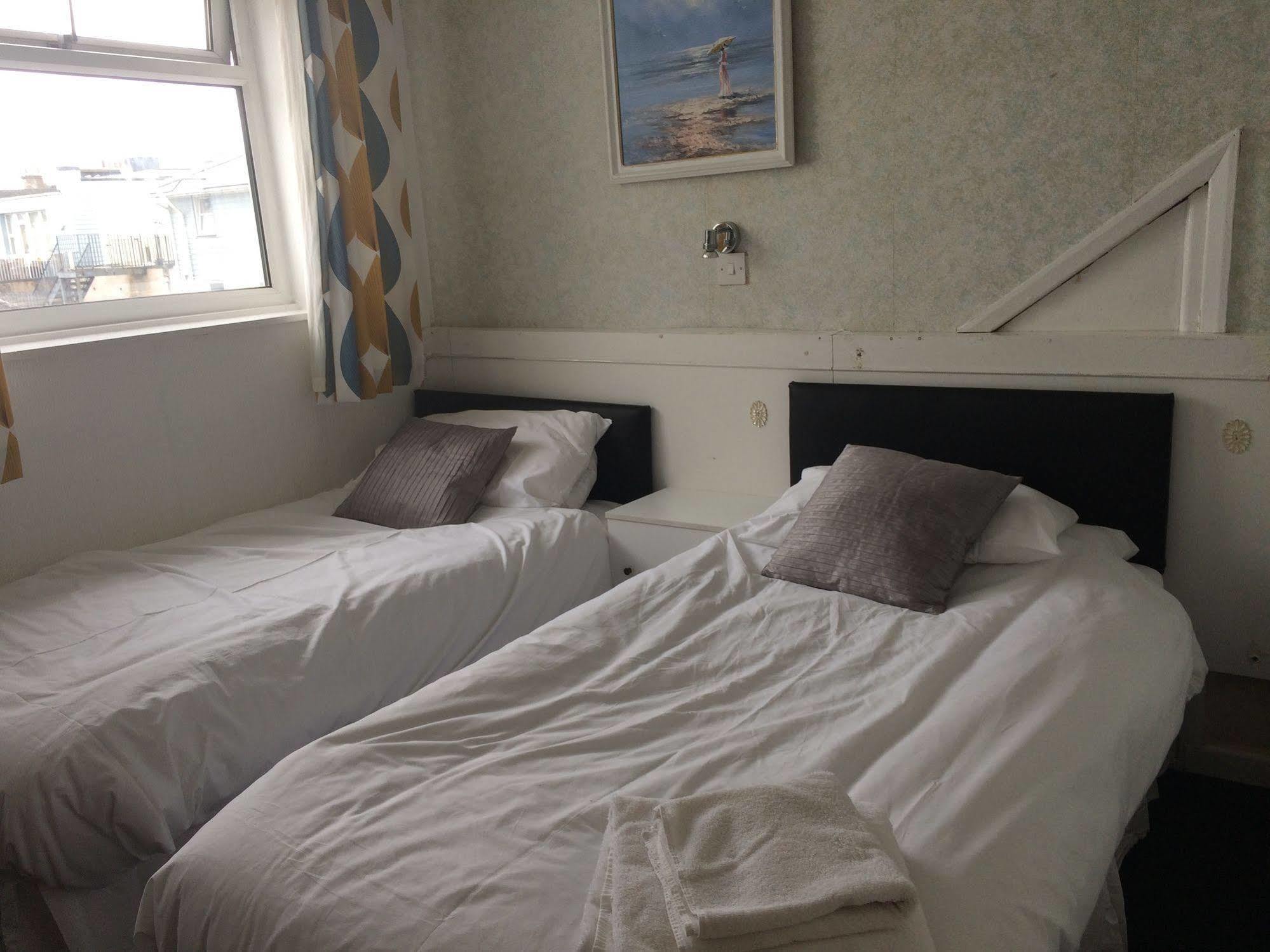 페인턴 St Weonards B&B 외부 사진