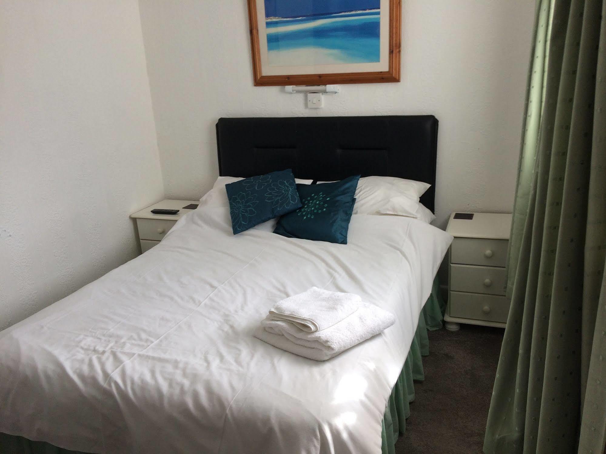 페인턴 St Weonards B&B 외부 사진